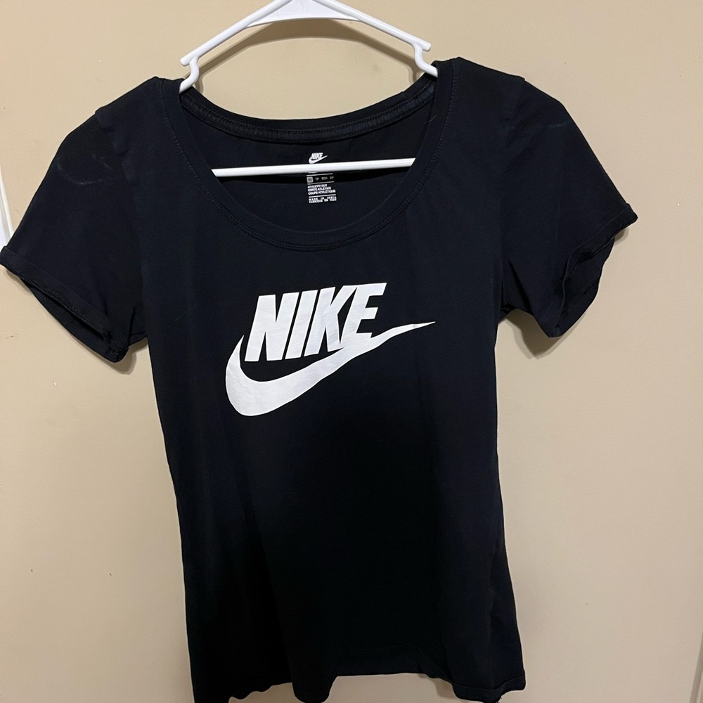 Nike T Shirt